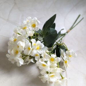 Fehér műviràg csokor