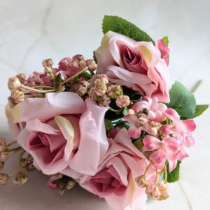 Rózsaszín műviràg csokor rezgővel