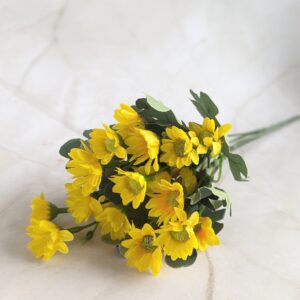 Kis margaréta csokor sárga