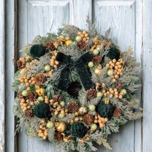 Prémium minőségű műfenyőből készített adventi kopogtatò