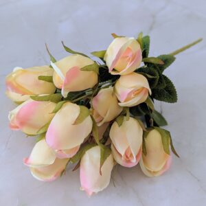 Rózsa csokor- cirmos