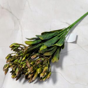 Műzöld növény - barna