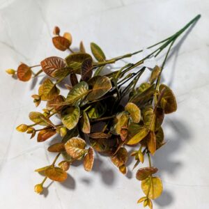 Sárga műzöld növény