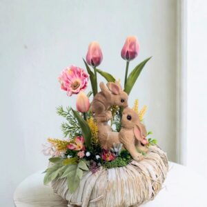 Nyuszik a virágos kertben