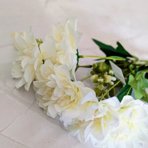 Dáliacsokor- fehér