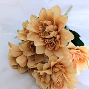 Dáliacsokor- sárga