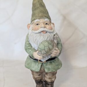 Nagyméretű törpe figura