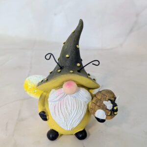 Manó figura méhecskével