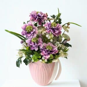 Lila ördögszem virág dekoráció