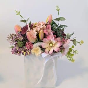 Anyák napi virágkosár